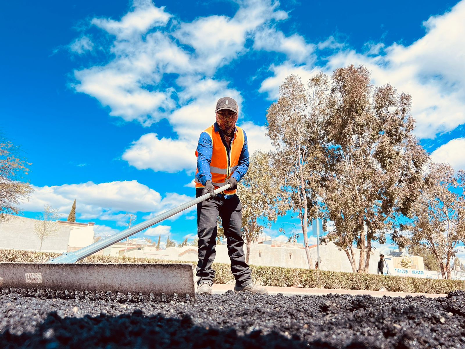 REPARAN BACHES EN  LOMA LINDA Y VIRREYES