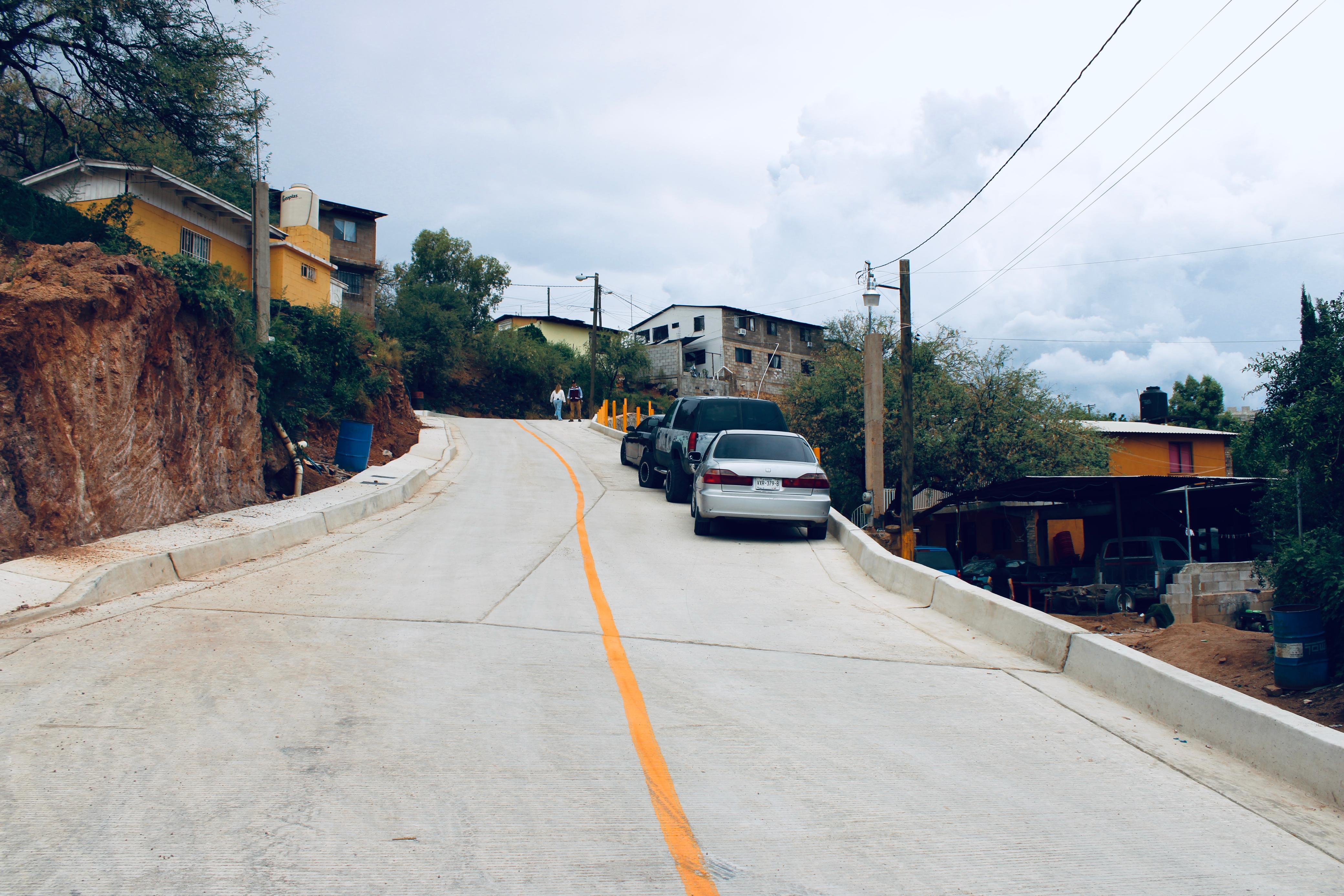 Concluye Gobierno de la Ciudad pavimentación integral de calle Esmeralda