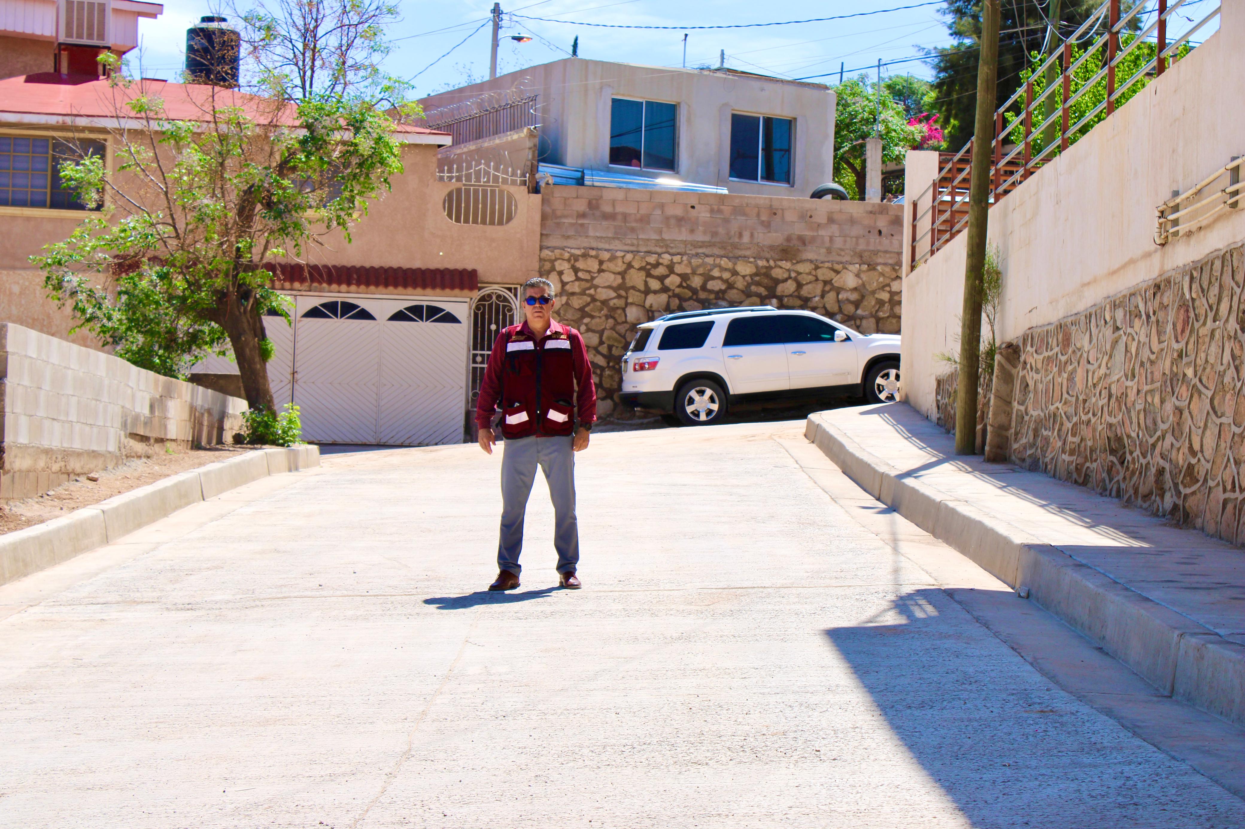 Concluyen pavimentación de la calle Bolivia en la colonia Obrera