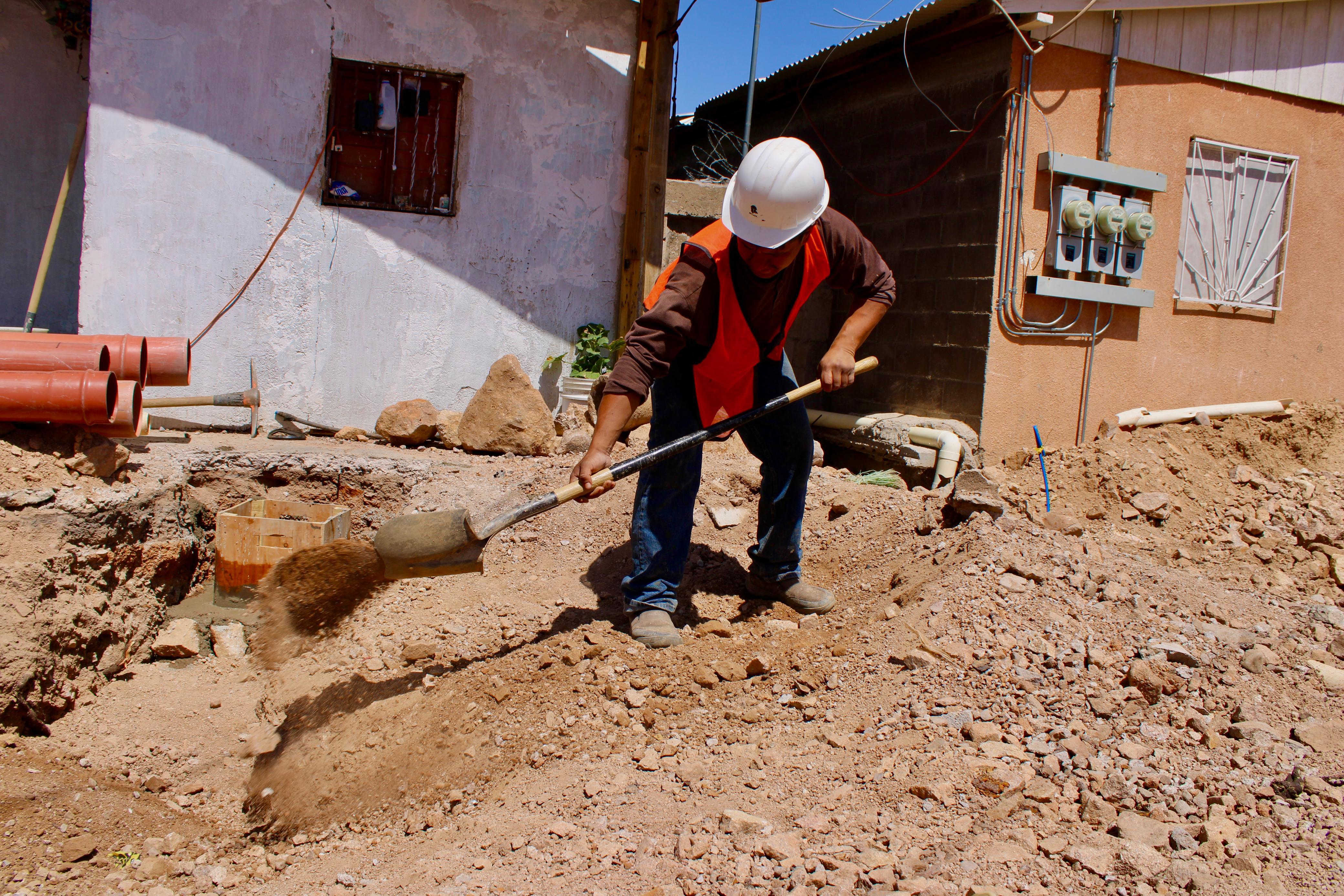 Inicia pavimentación integral en Privada Gema