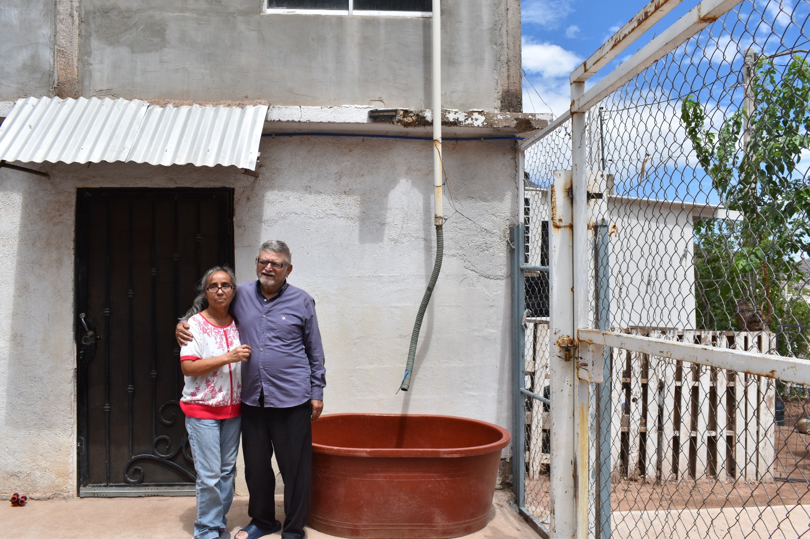 APROVECHA FAMILIA DE LA COLOSIO AGUA DE LLUVIA PARA VARIOS SERVICIOS