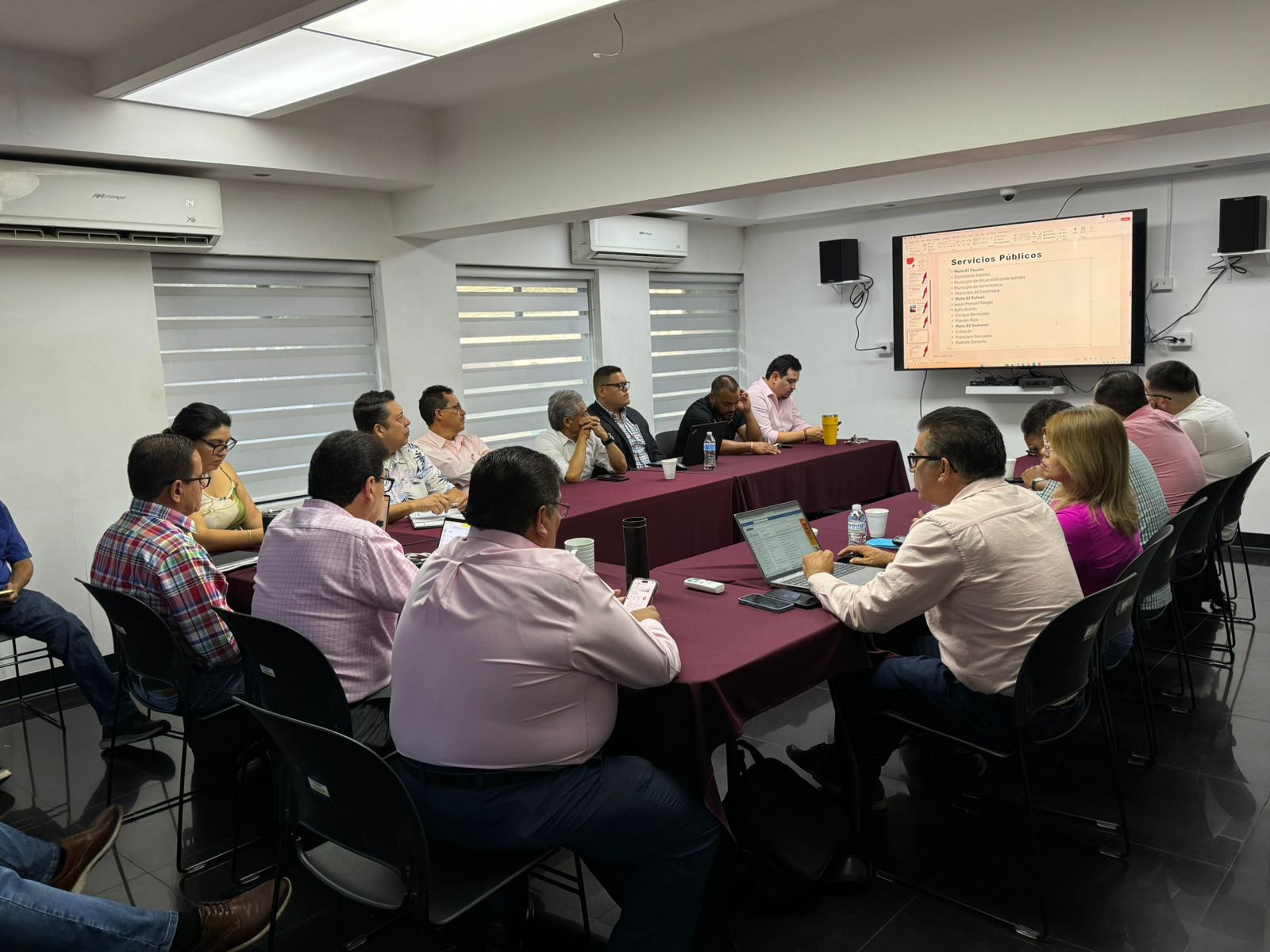 TRABAJA OOMAPAS PARA REGULARIZAR SERVICIO DE SUMINISTRO EN COLONIAS