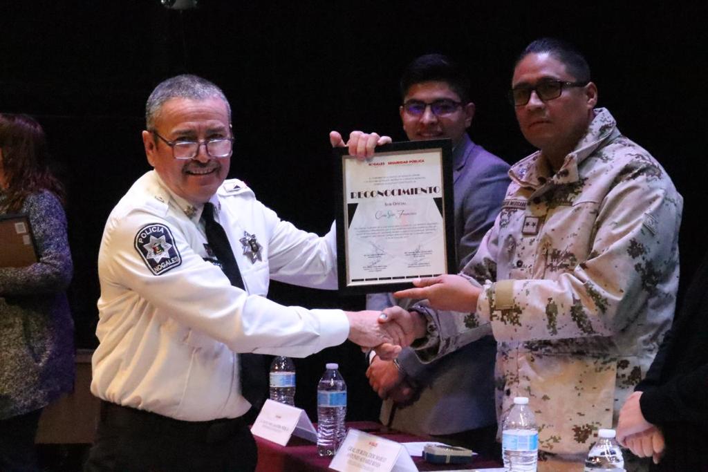 MI MAYOR PASIÓN FUE AYUDAR A LOS JÓVENES: FRANCISCO COTA