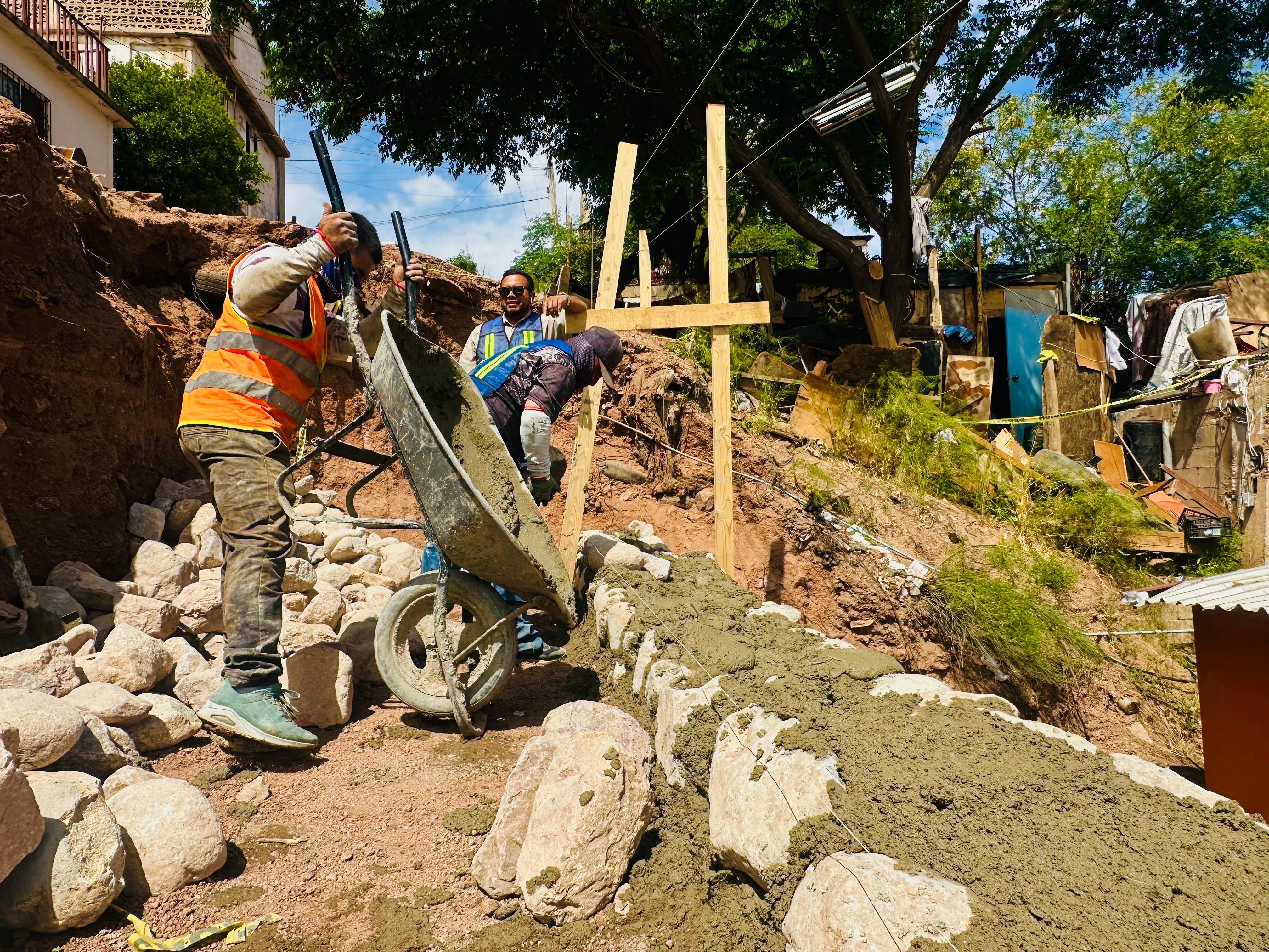 Inician pavimentación integral en Lomas de Nogales Dos