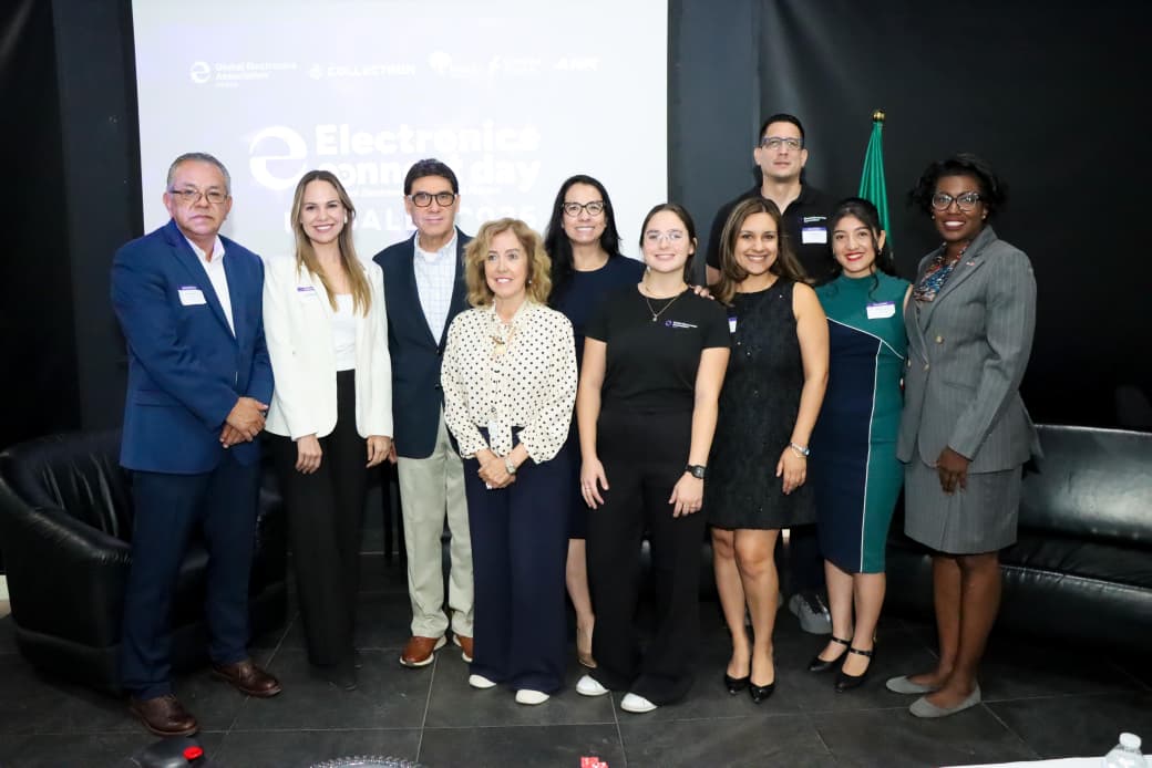Reúne Nogales a líderes de la industria electrónica