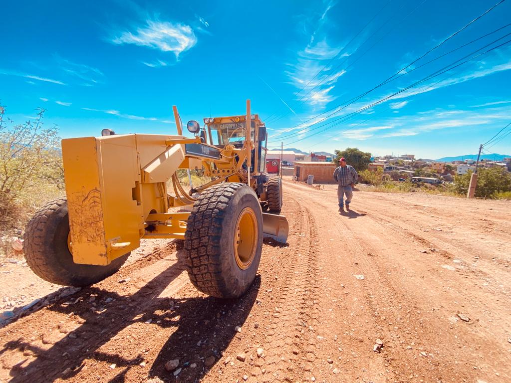 ACCIONAN PLAN DE MEJORAMIENTO VIAL EN LA COLONIA LDC