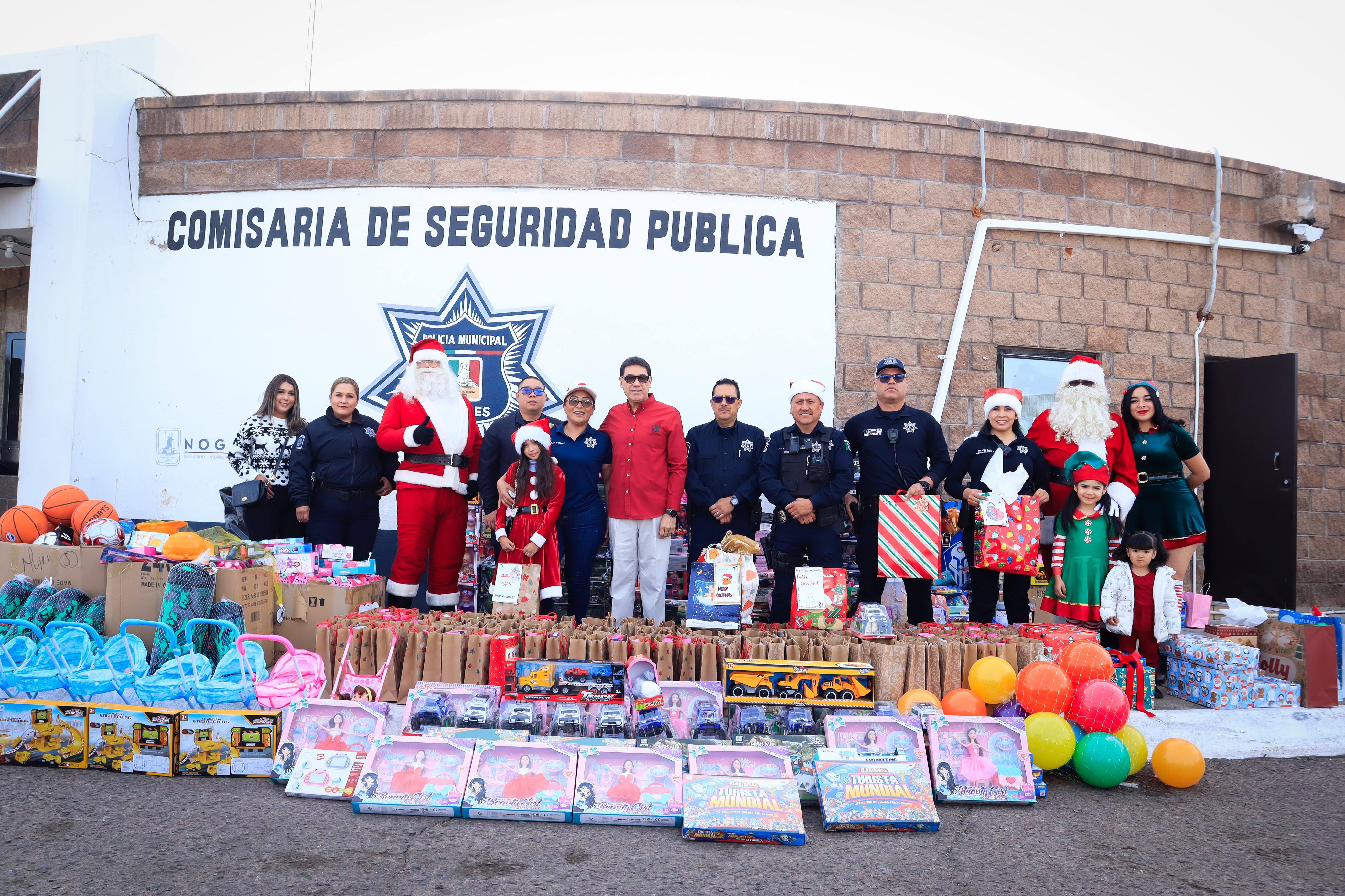 Desarrollan séptima edición del programa “A cambio de Sonrisas”