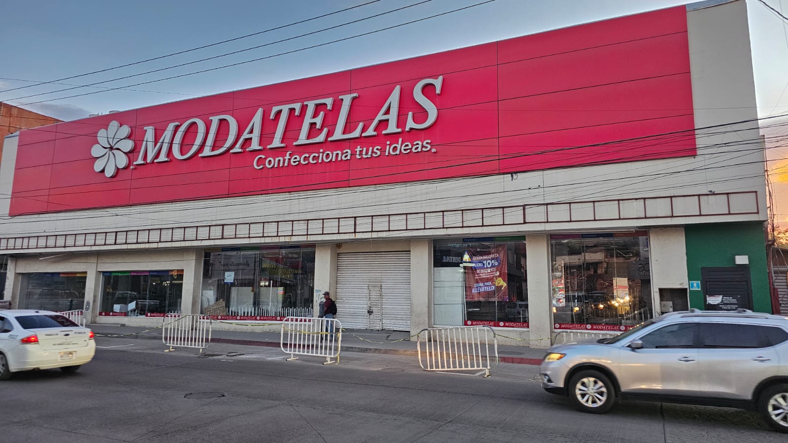 Inicia demolición de edificio Modatelas