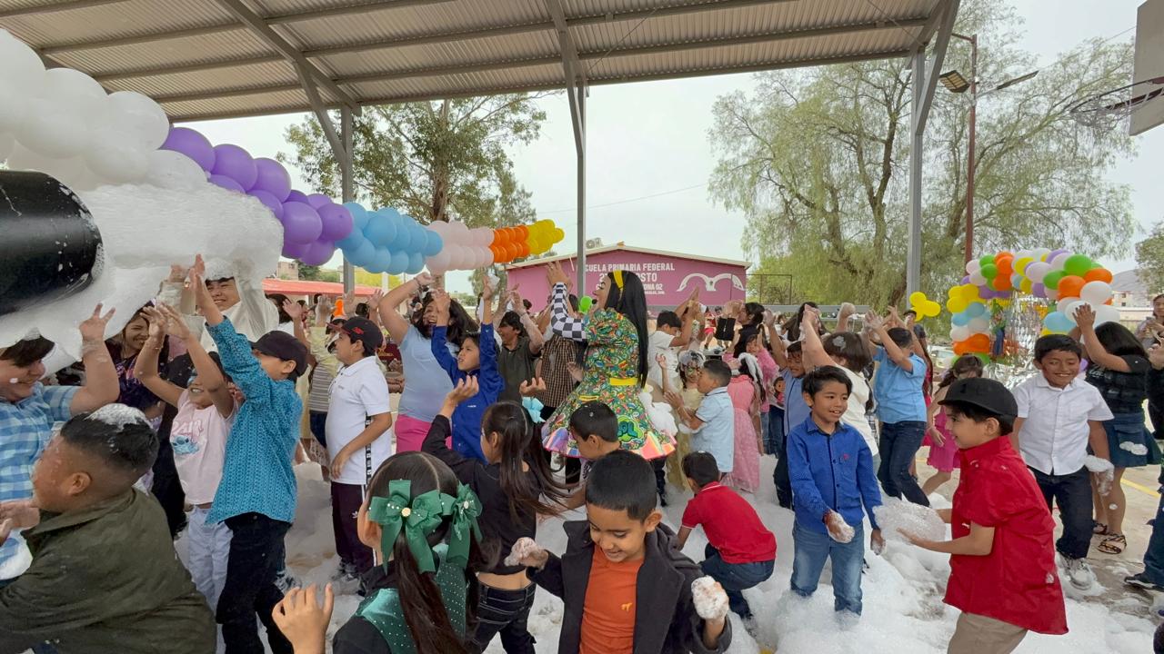 Lleva Gobierno de Nogales alegría y esperanza a la niñez