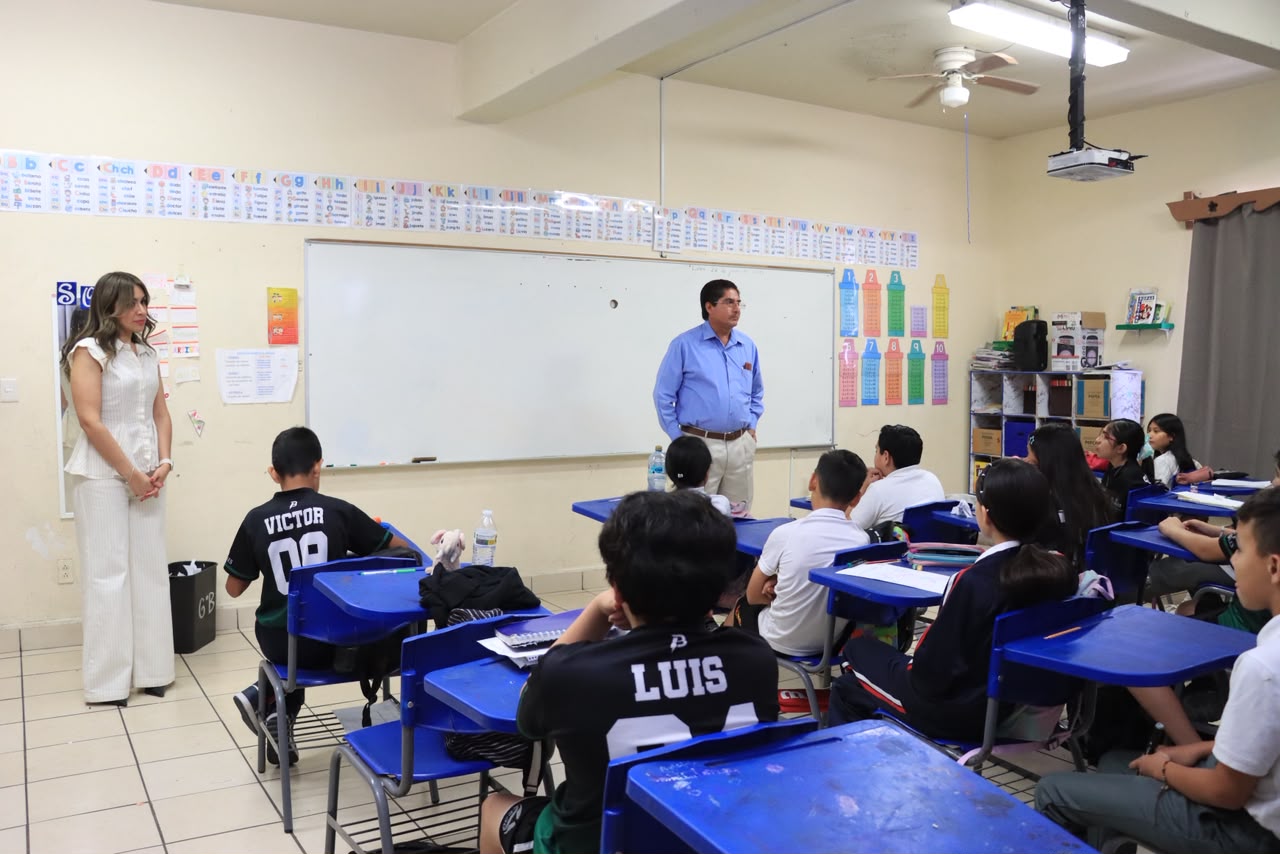 Lleva DIF pláticas preventivas a estudiantes