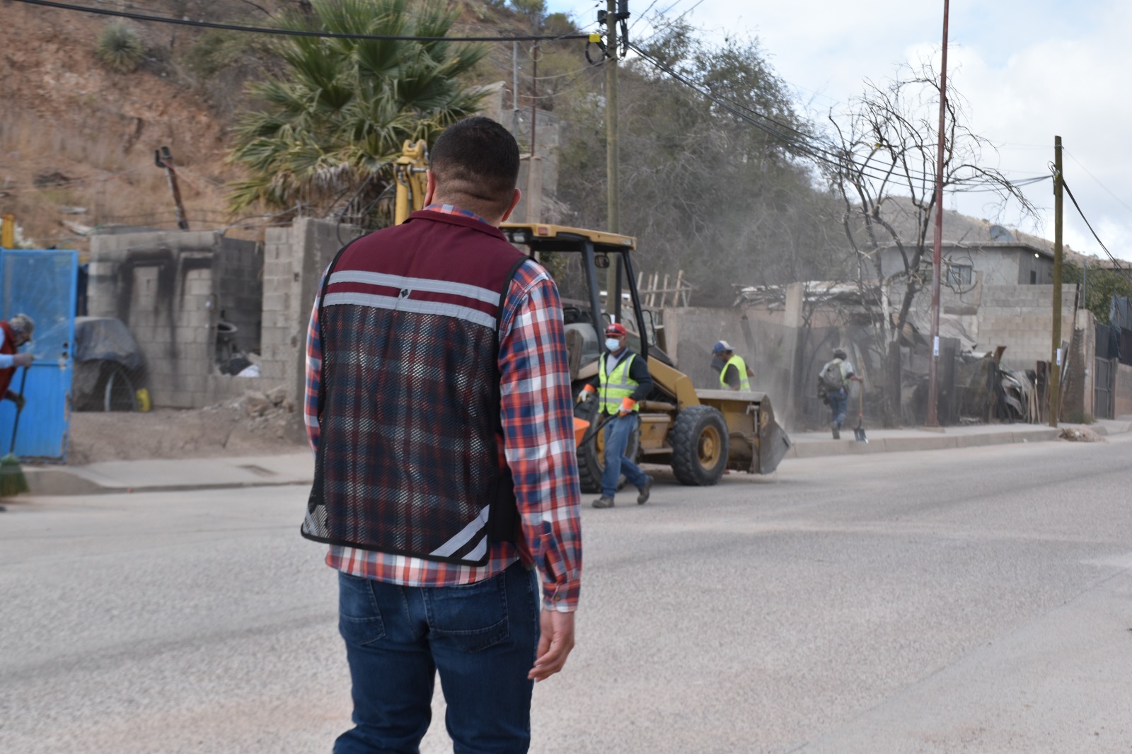 TRABAJA IMAGEN URBANA EN VARIAS COLONIAS DEL PONIENTE