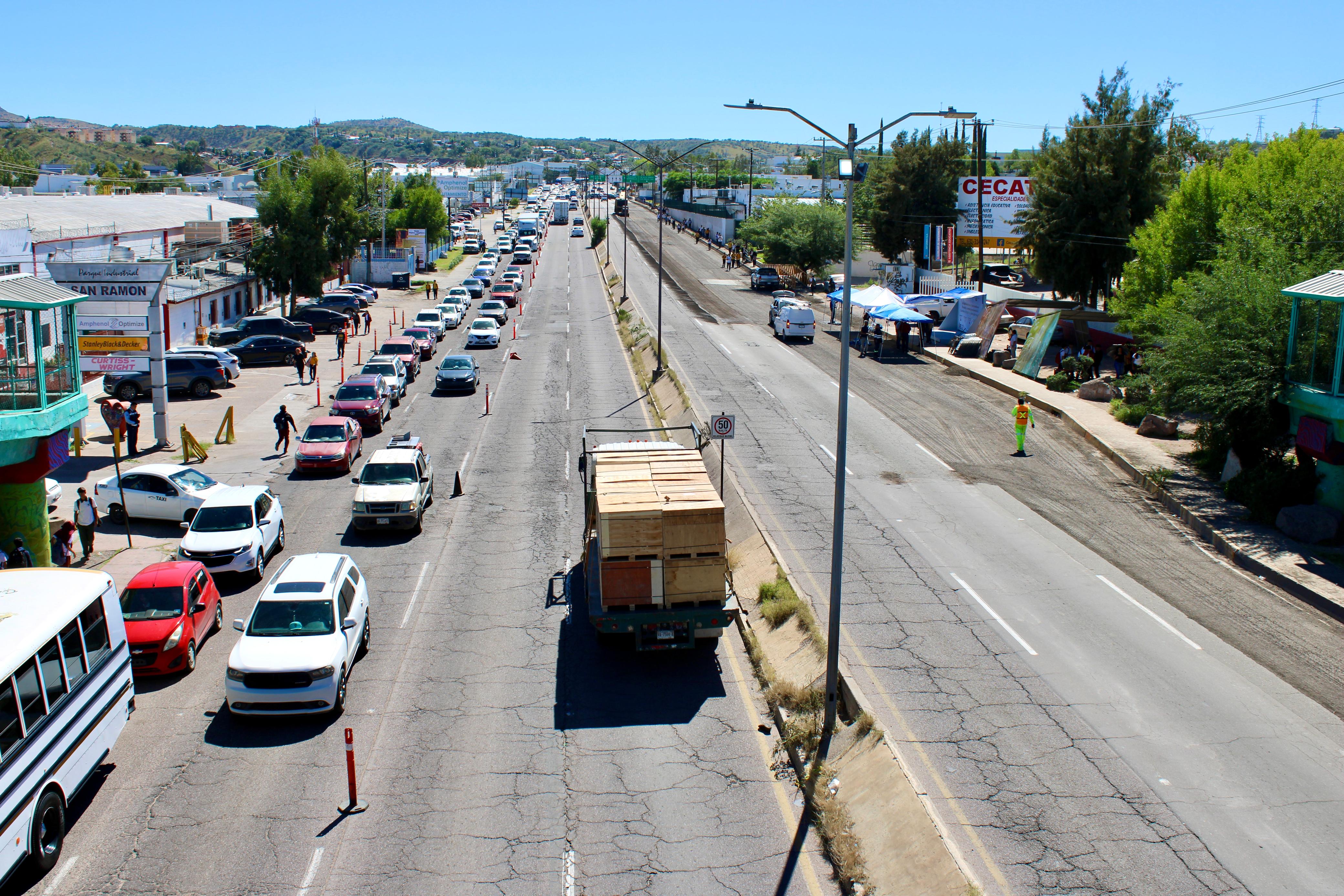 Inician trabajos de rehabilitación en la Carretera Internacional