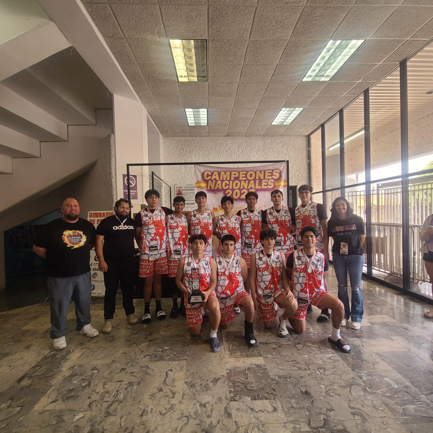 Es Nogales subcampeón en básquetbol