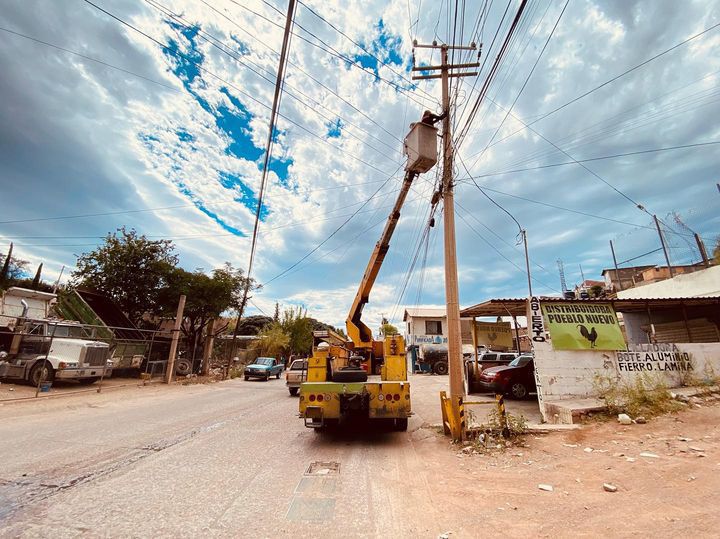 REPARACIÓN DE LUMINARIAS MEJORA SEGURIDAD Y MOVILIDAD EN DIVERSAS COLONIAS DE NOGALES