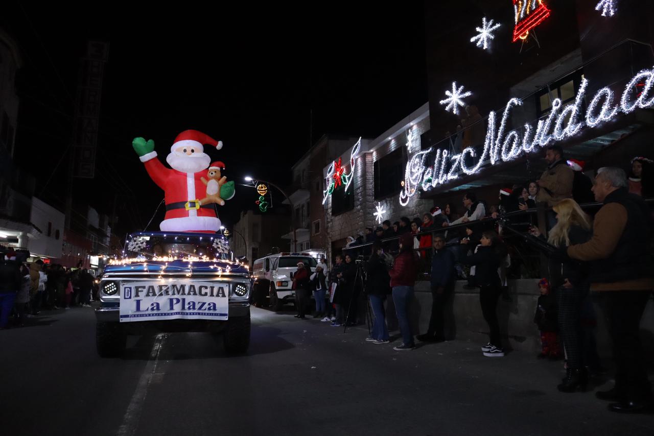 CELEBRA NOGALES DESFILE NAVIDEÑO