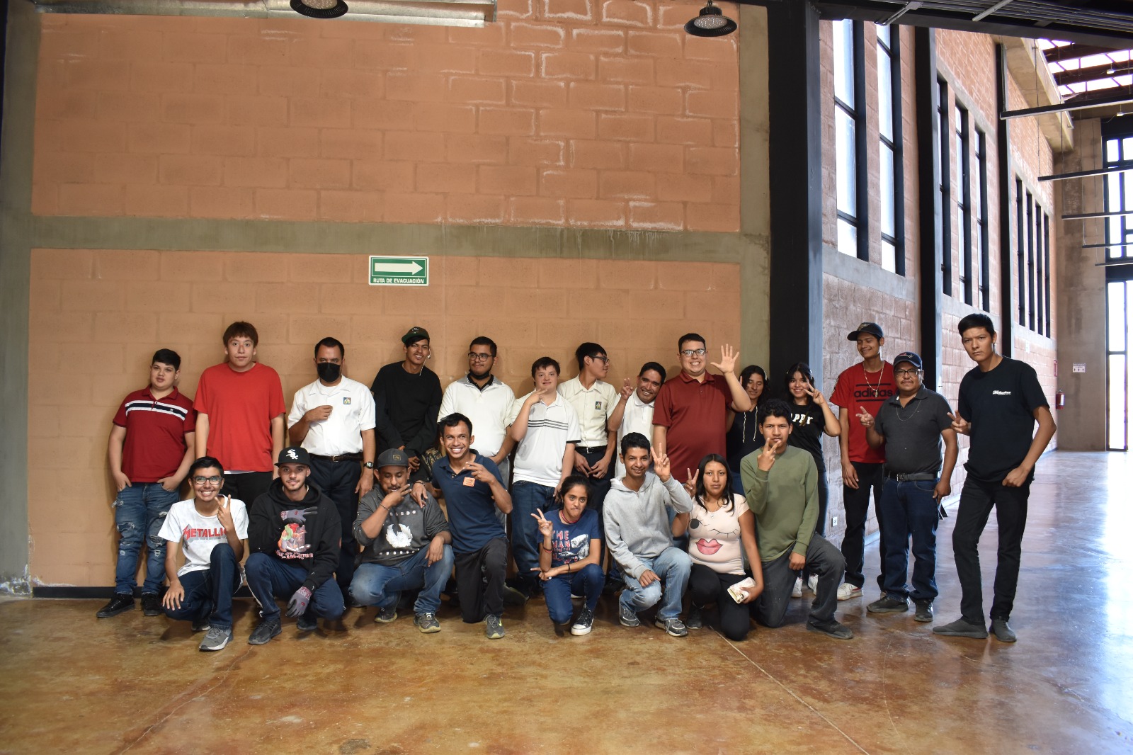 CONOCEN ALUMNOS DE CAM 1 Y 43 ACTIVIDADES ARTÍSTICAS DEL FARO
