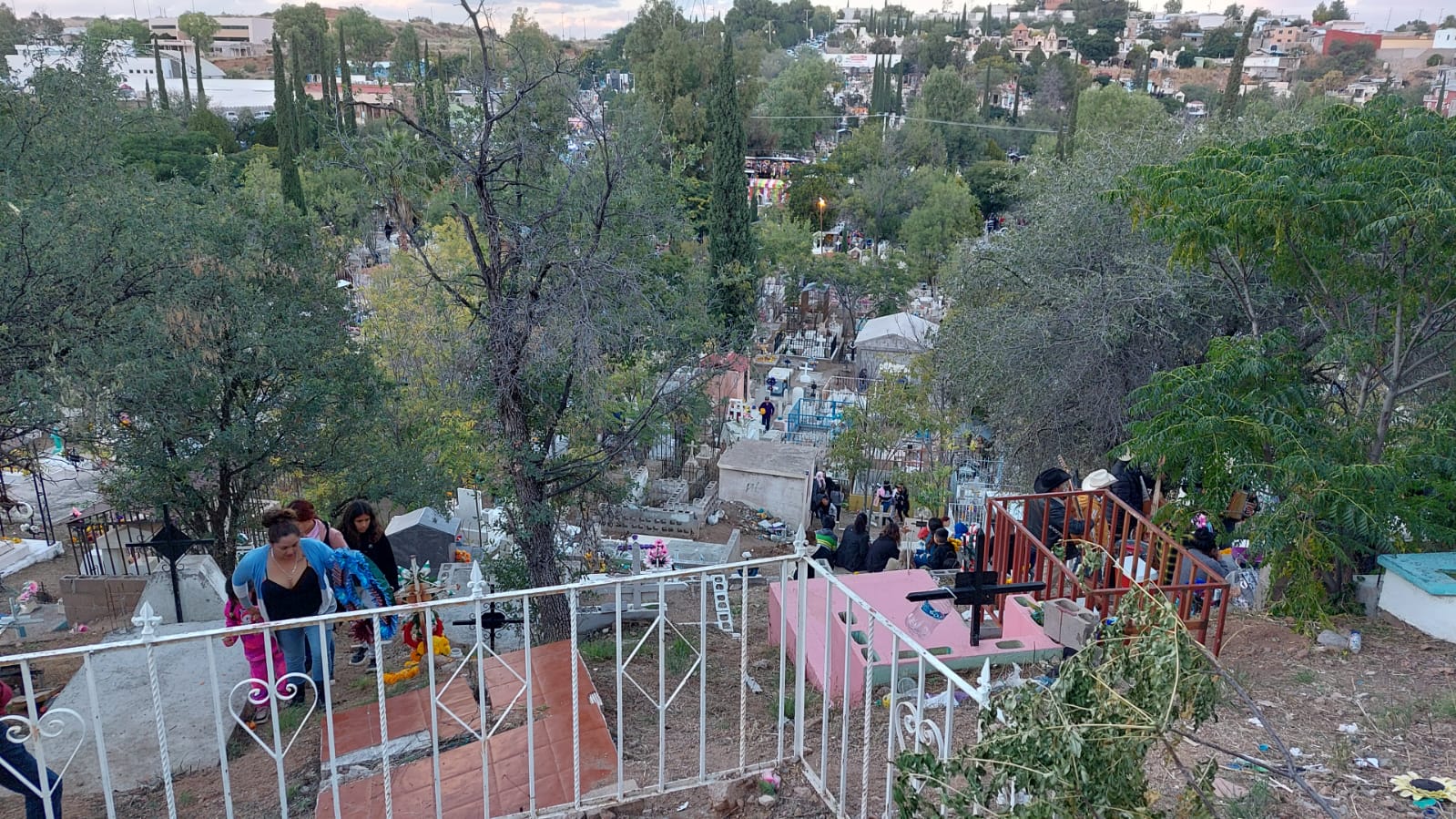 RESULTA EXITOSO OPERATIVO DE SEGURIDAD EN FERIA DEL HUESO Y DÍA DE MUERTOS