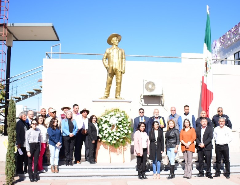 RINDEN HOMENAJE A JESÚS GARCÍA CORONA, HÉROE DE NACOZARI