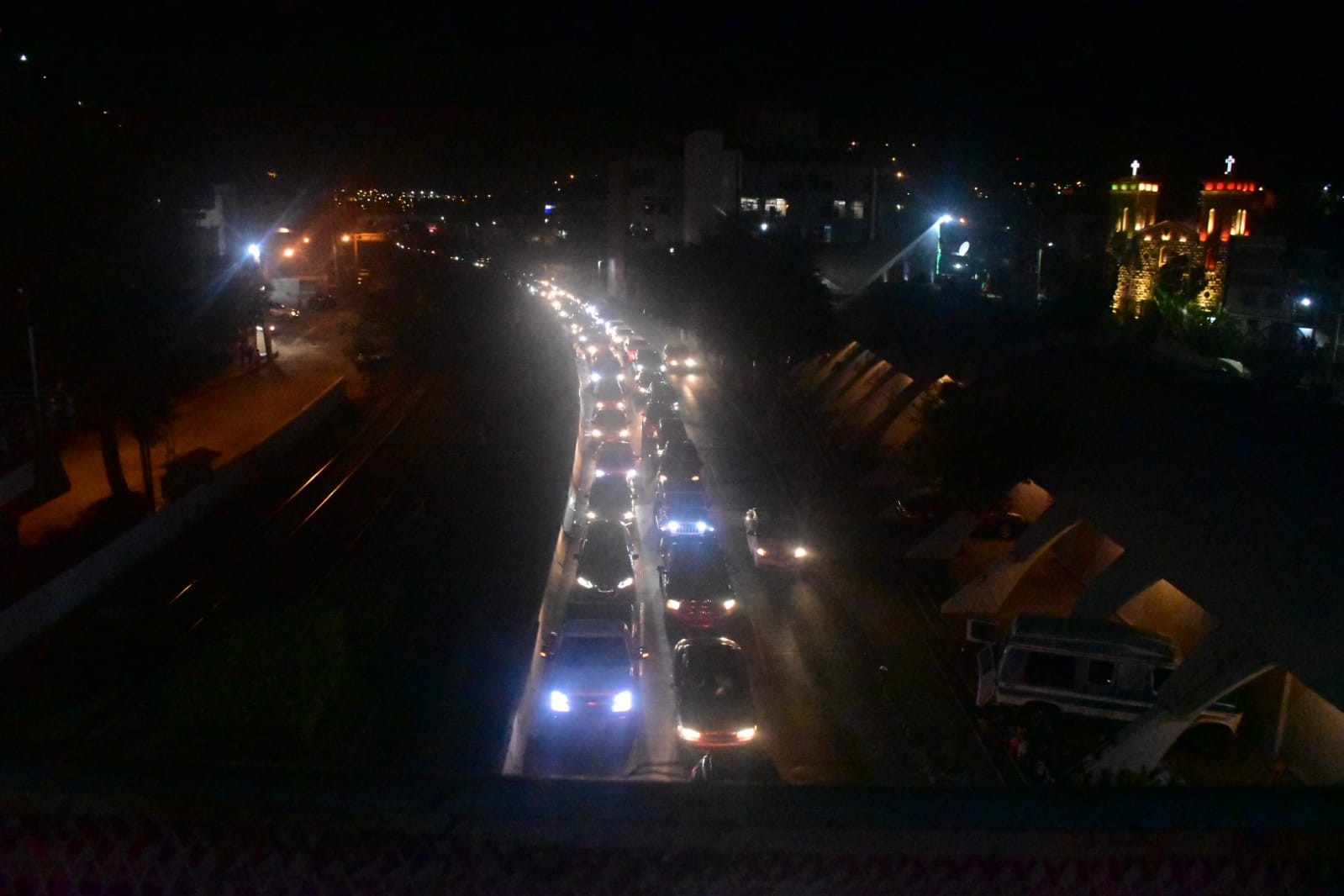 ESPERAN MÁS PAISANOS POR CIERRE DE GARITA LUKEVILLE